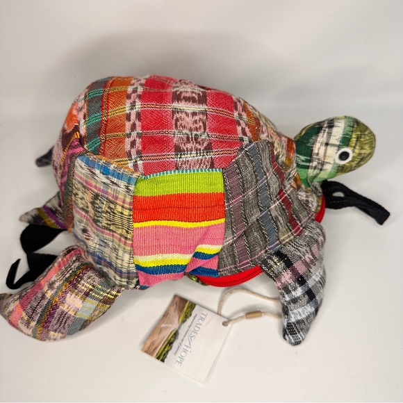 Turtle Backpack - Handmade in Guatemala - Picture 2 of 7